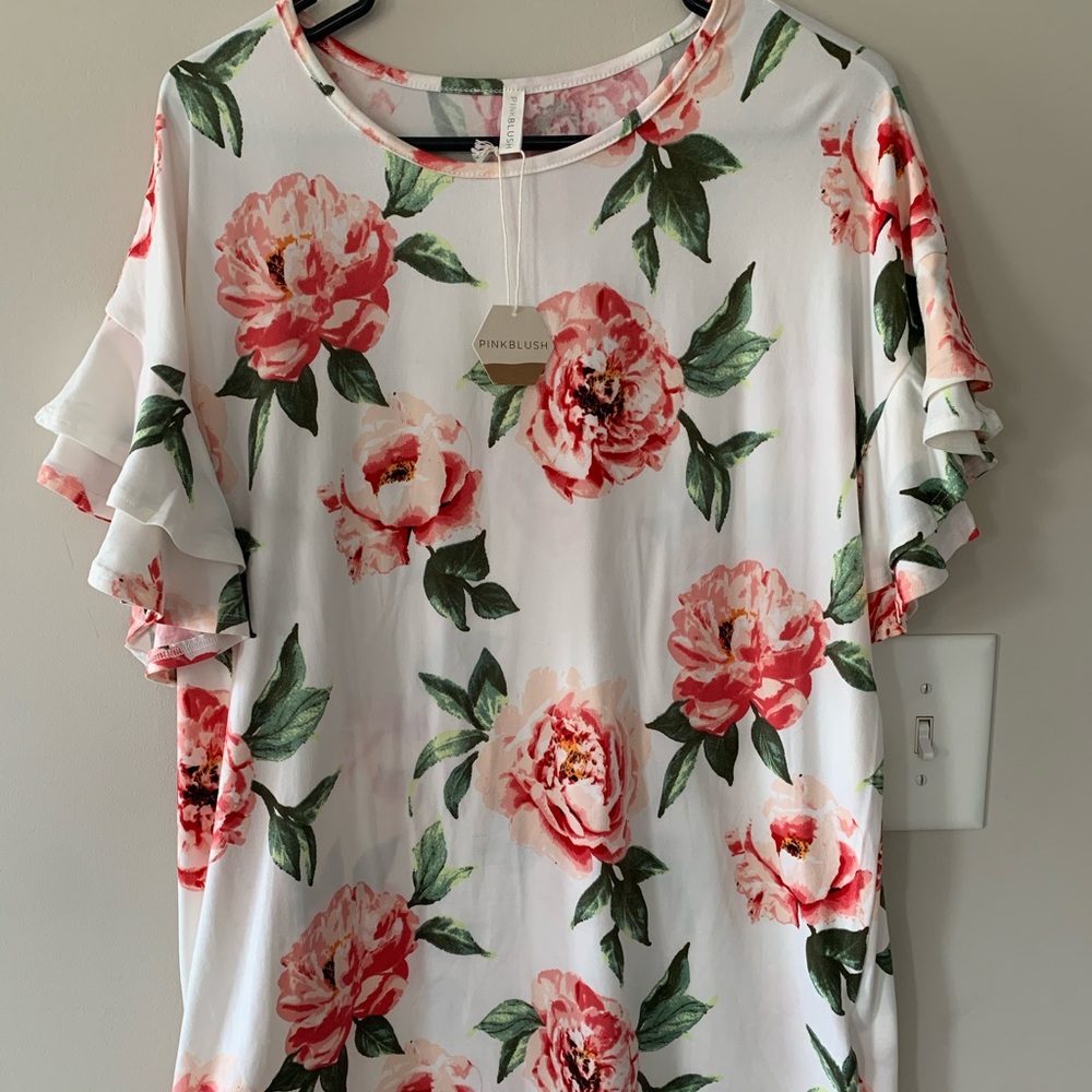 NWT PinkBlush maternity floral top- Small